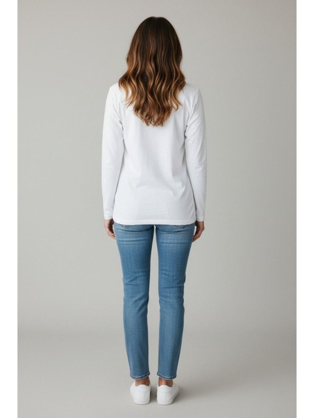 Juicy Couture Women's White Tee Top 'Give Me Candy' with Buttons - Medium New - Picture 5 of 6